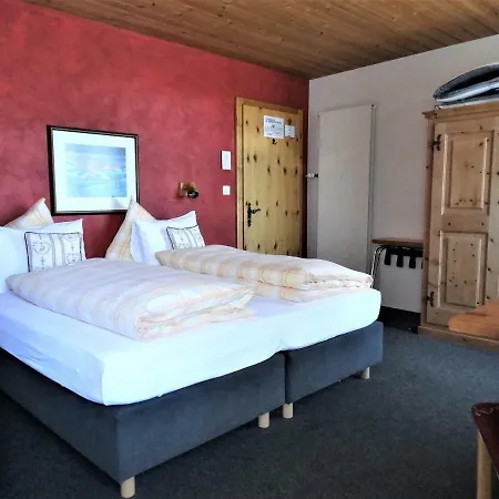 Hotel Buendnerhof 3*