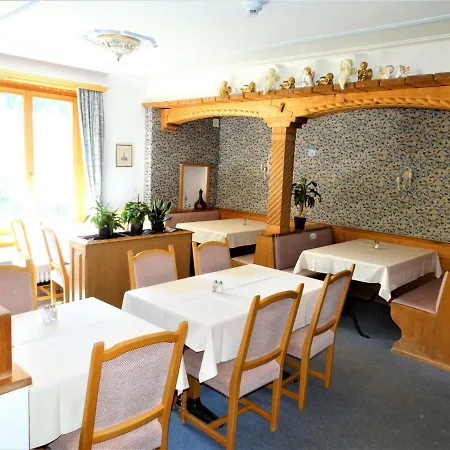 Bündnerhof Hotel 3*